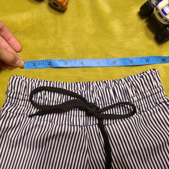 Boy's shorts light material - Picture 4 of 5